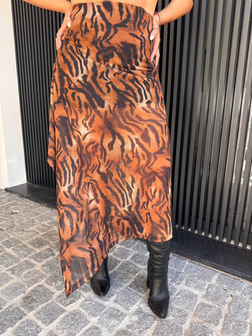 Saia Assimétrica Animal Print Lumina