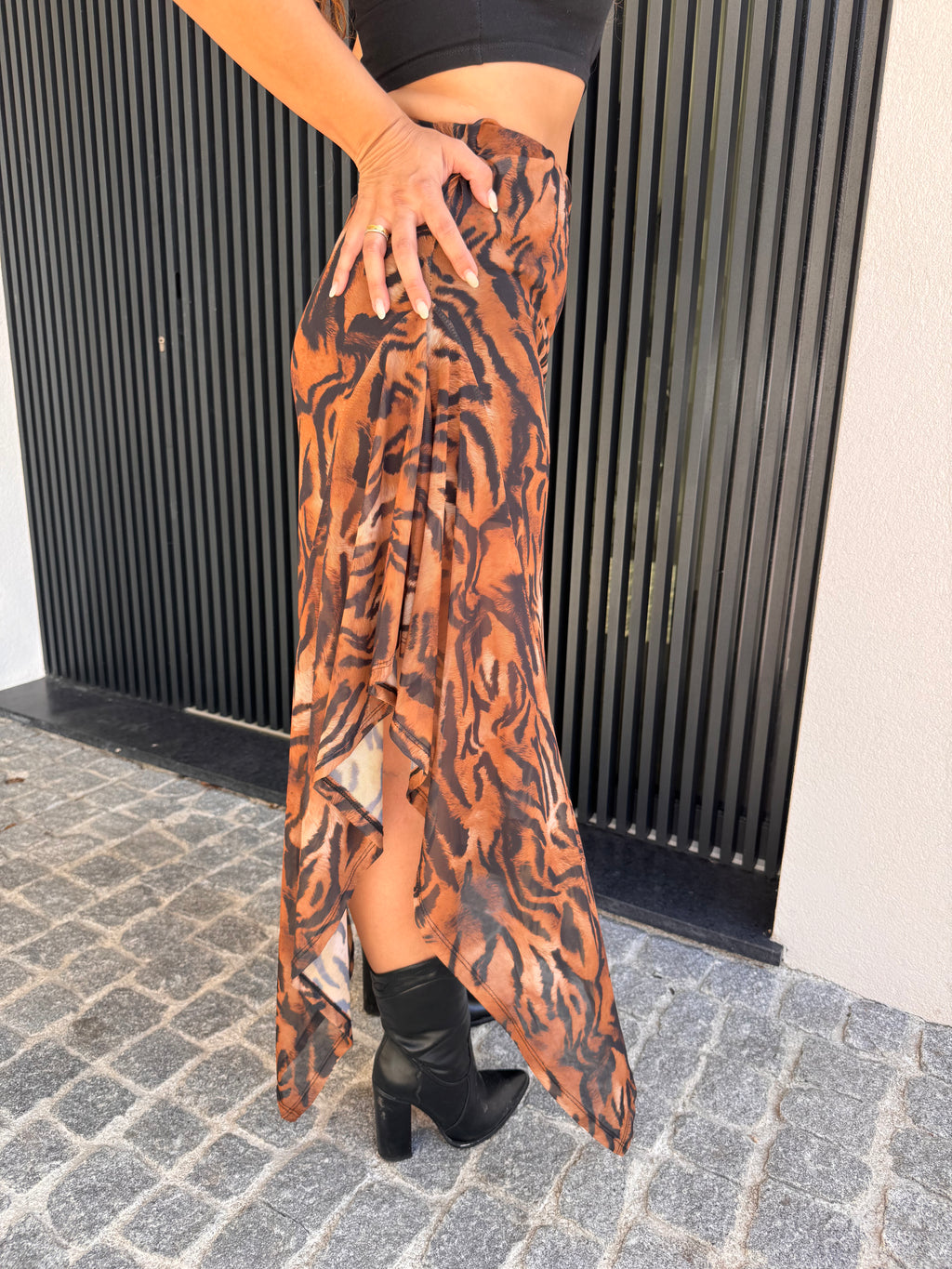 Saia Assimétrica Animal Print Lumina
