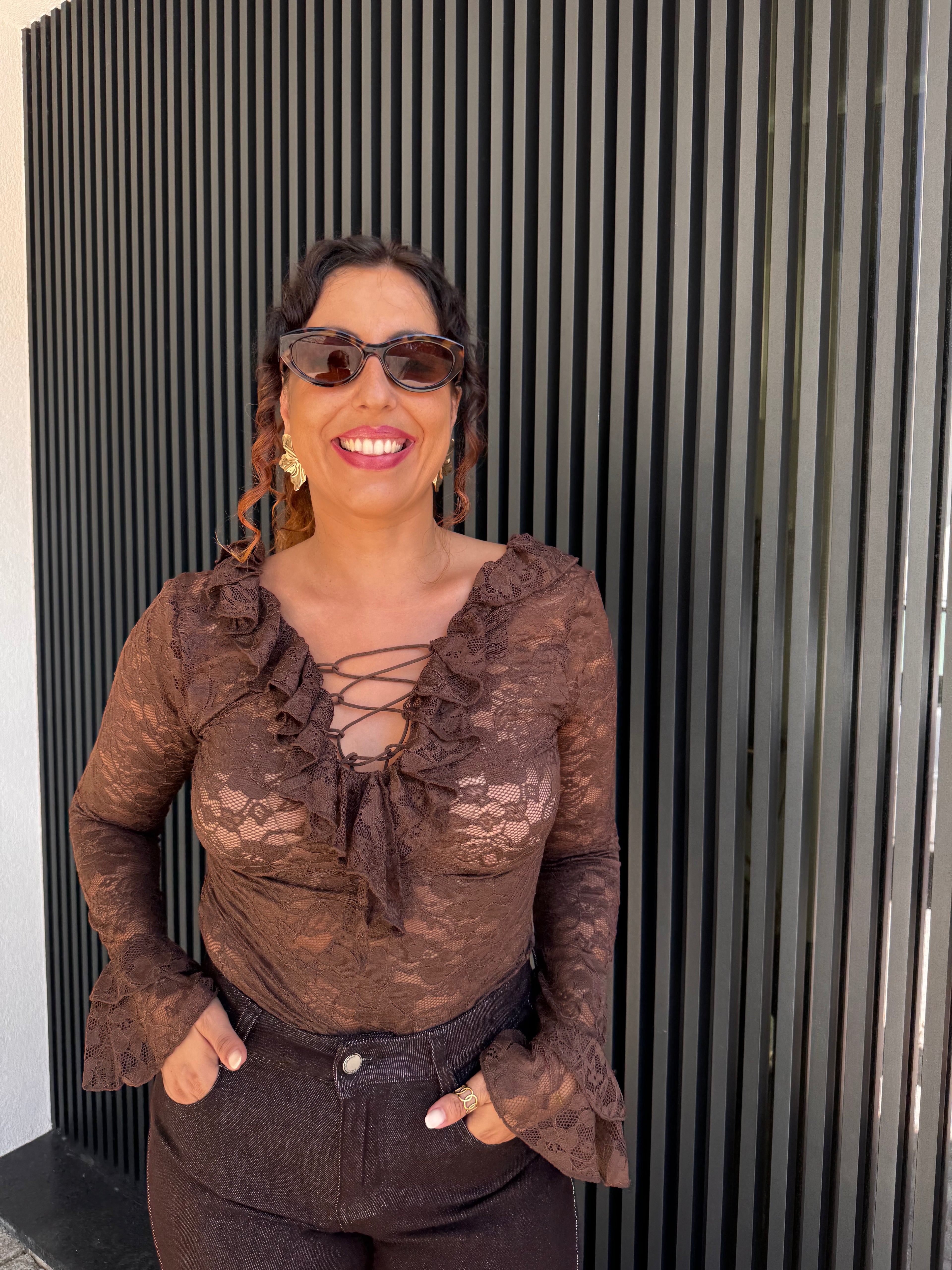 Blusa de Renda Castanha