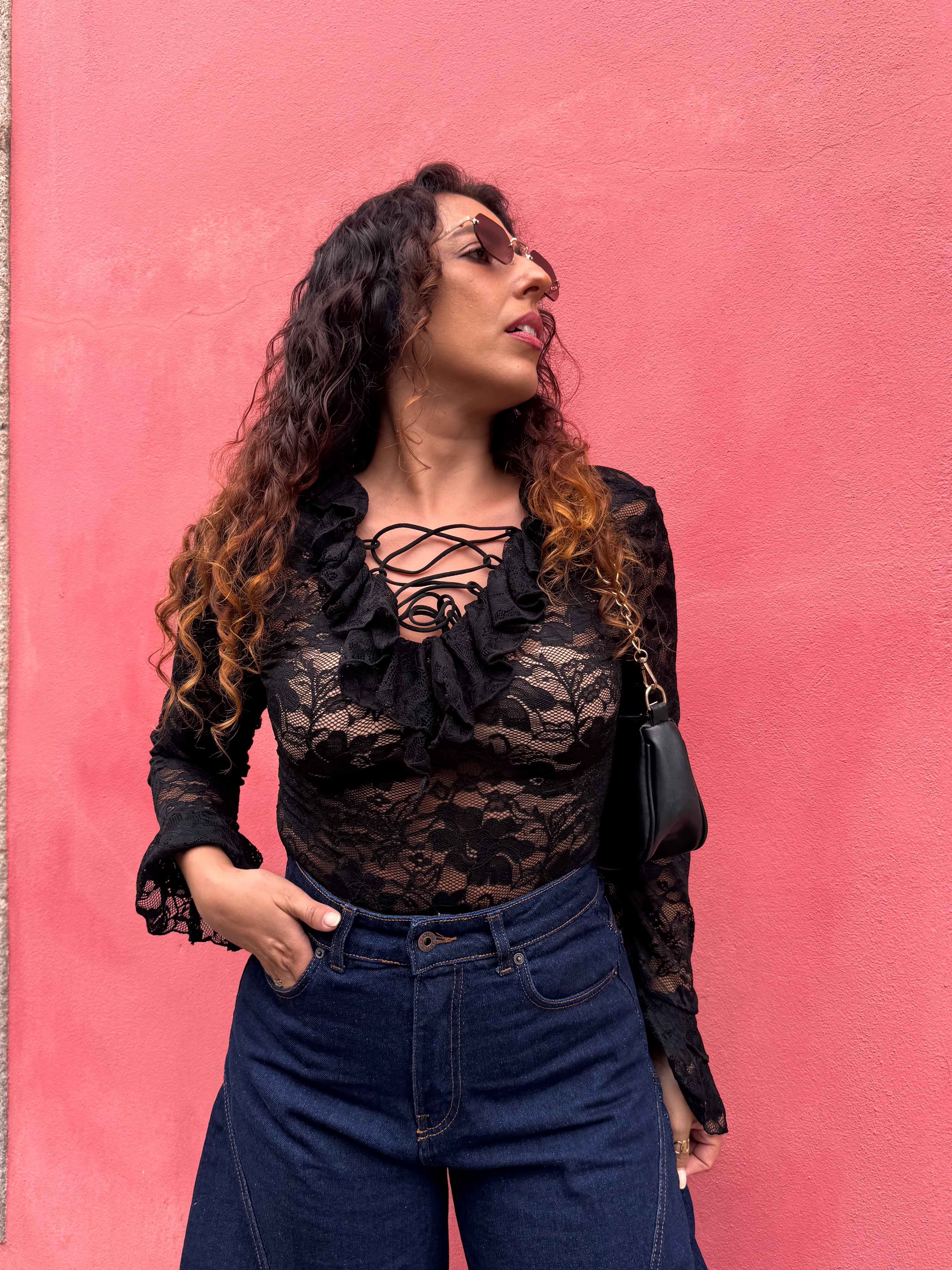 Blusa de Renda Preta