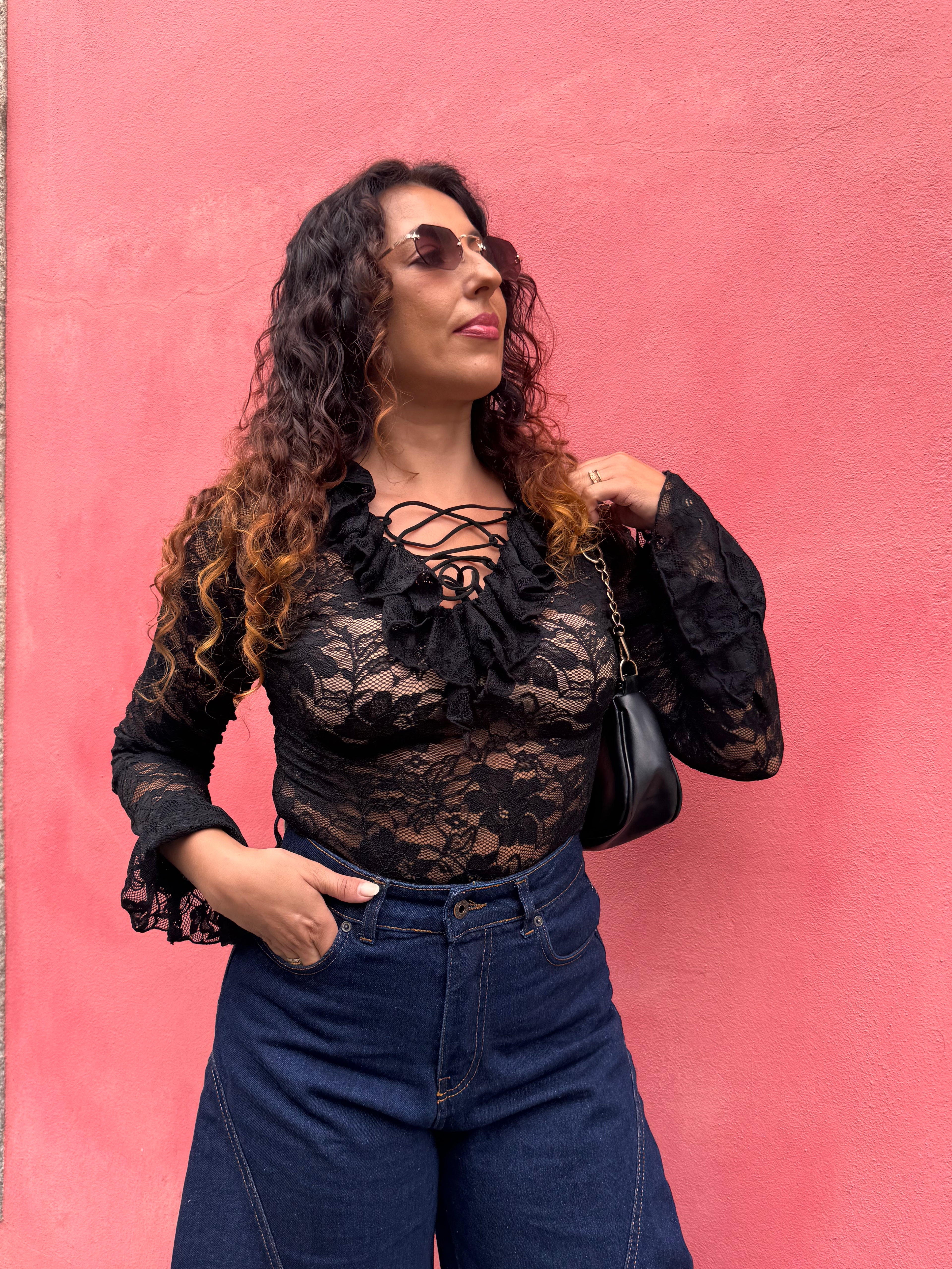 Blusa de Renda Preta